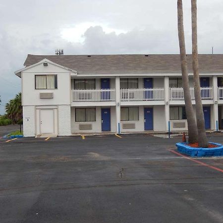 Motel 6 Портленд Экстерьер фото